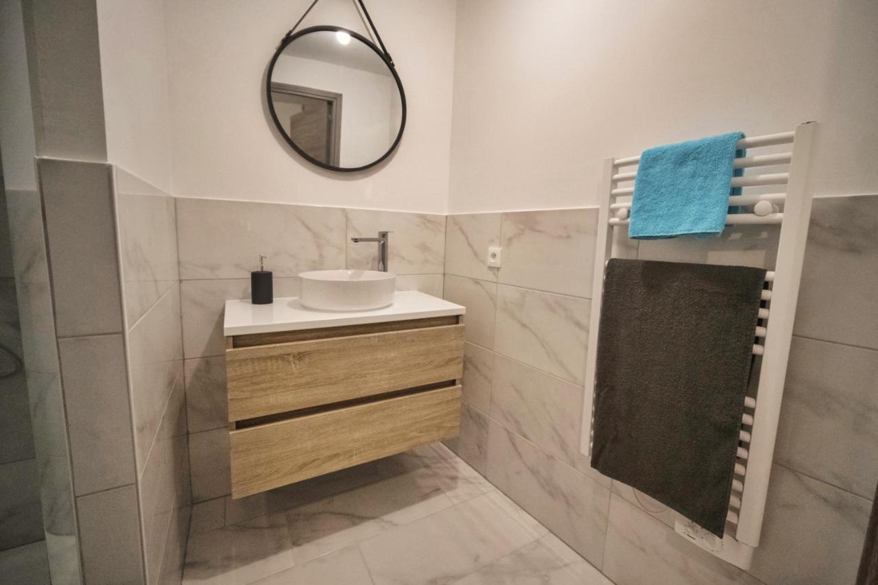 ❂ Les Logis De La Tremoille ❂ Cozy ❂ Netflix ❂ Apartment Thouars Exterior foto